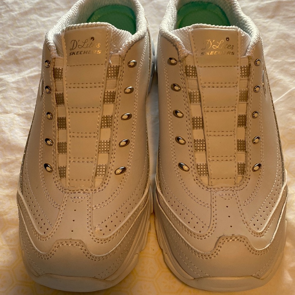 Skechers wide fit air-cool memory Foam size 10
